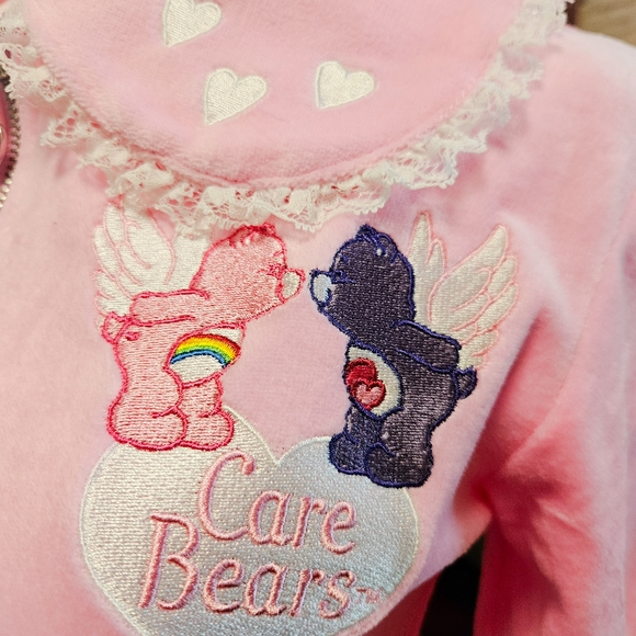 NWT Tenderheart's Touch Velour HoodieDolls Kill x Care Bears - Picture 4 of 6